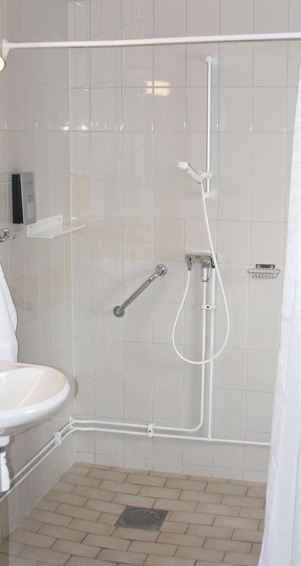 Alsens Hotell Sandviken Bagian luar foto