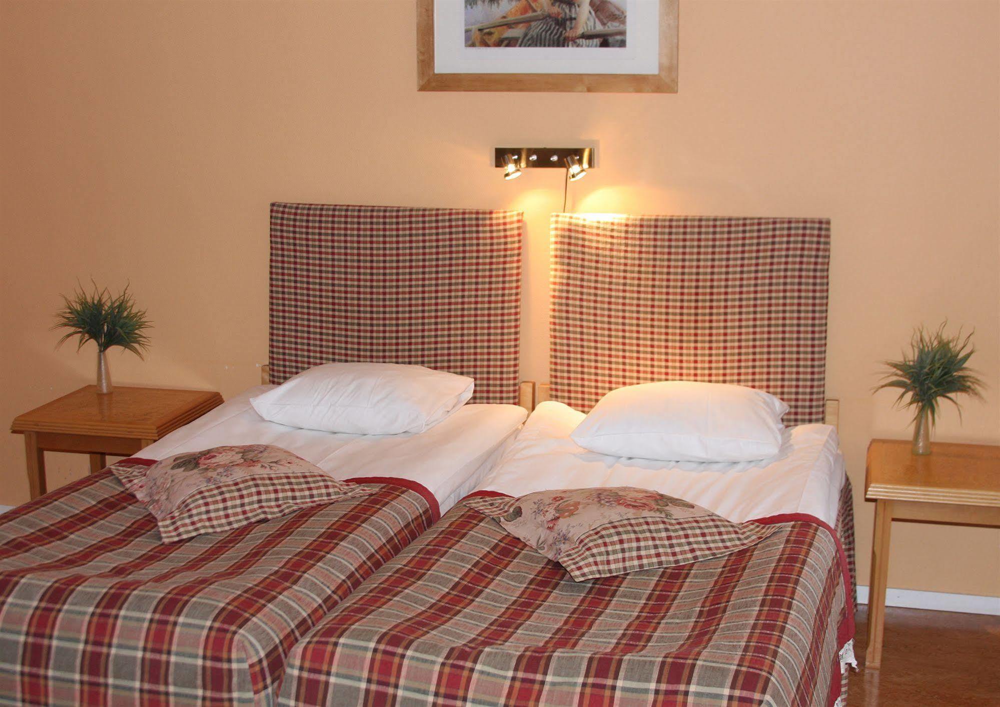 Alsens Hotell Sandviken Bagian luar foto