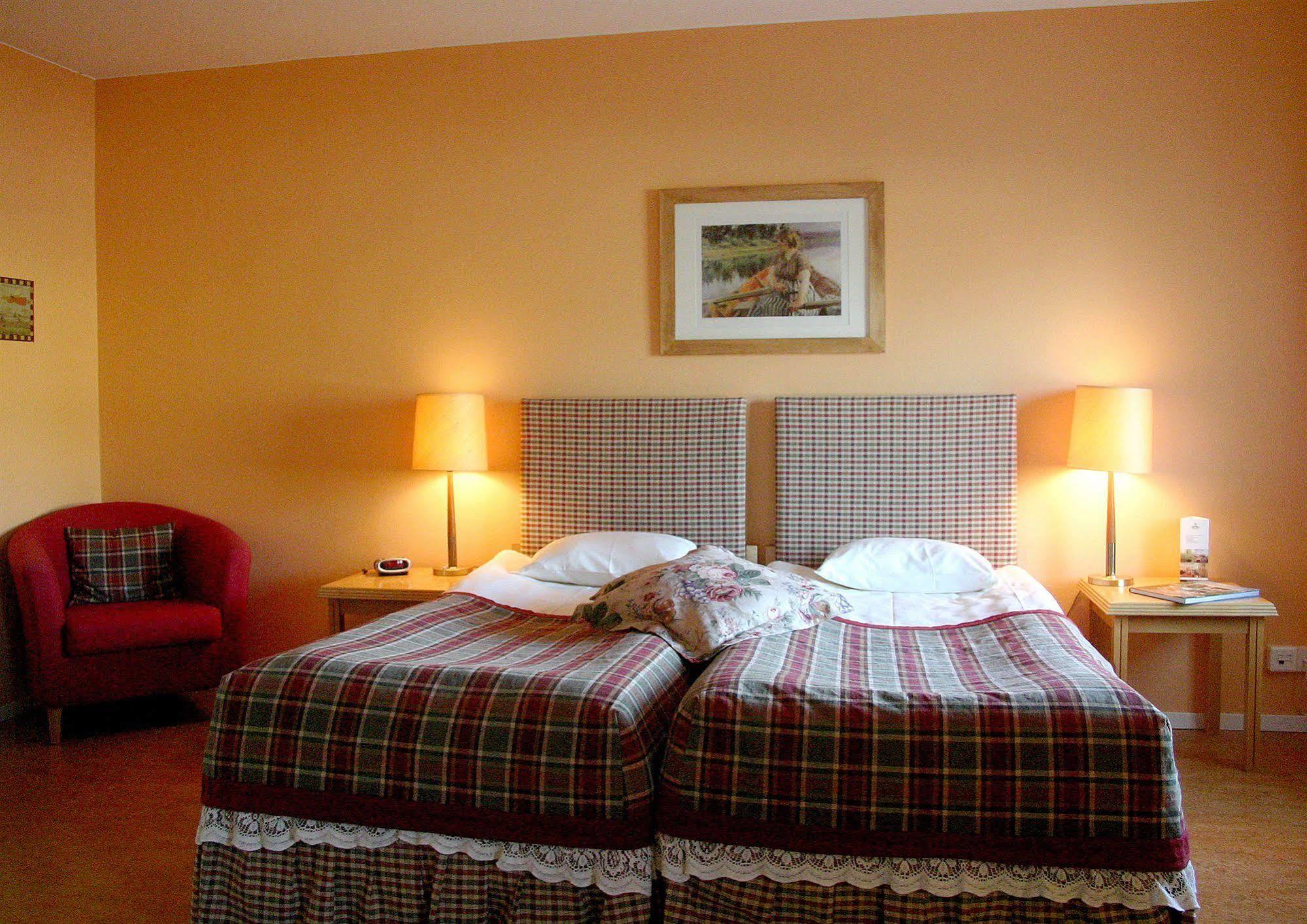 Alsens Hotell Sandviken Bagian luar foto